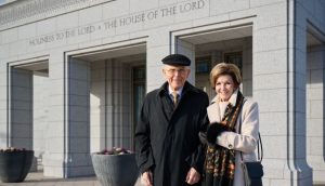 Neuer Tempel der Kirche Jesu Christi von Präsident Oaks geweiht.